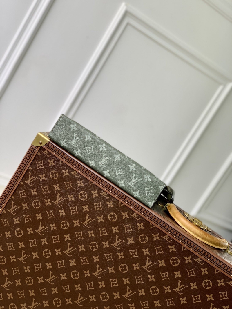 LV Clutch Bags